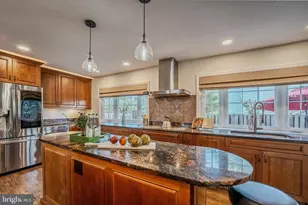 13392 Point Rider Ln, Herndon, VA 20171 - Photo 6