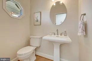 2114 Galloping Way, Vienna, VA 22181 - Photo 8