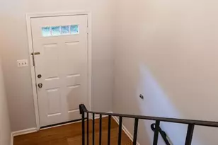 5146 Bradfield Dr, Annandale, VA 22003 - Photo 4