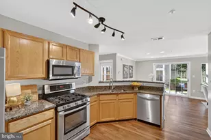 6607 Thackwell Way, Alexandria, VA 22315 - Photo 8