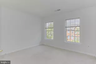 146 Herndon Mill Cir, Herndon, VA 20170 - Photo 26