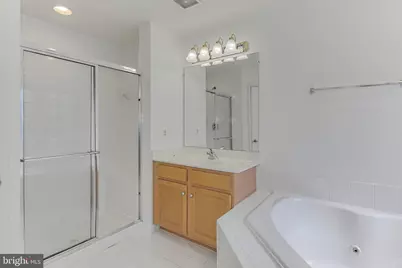 146 Herndon Mill Circle, Herndon, VA 20170 - Photo 24