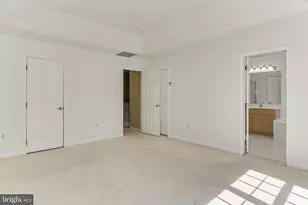 146 Herndon Mill Cir, Herndon, VA 20170 - Photo 22