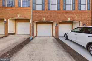4609 Hummingbird Ln, Fairfax, VA 22033 - Photo 4