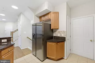 4609 Hummingbird Ln, Fairfax, VA 22033 - Photo 14