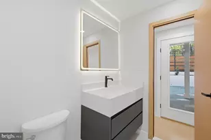 1124 Savile Ln, McLean, VA 22101 - Photo 104