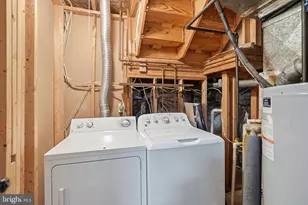 6508 Sharps Dr, Centreville, VA 20121 - Photo 36