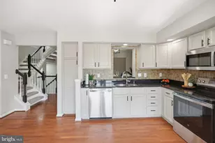 6508 Sharps Dr, Centreville, VA 20121 - Photo 6