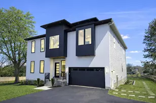 2613 Beacon Hill Rd, Alexandria, VA 22306 - Photo 2