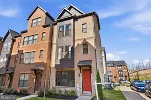 2843 Hokie Ln, Alexandria, VA 22306 - Photo 6