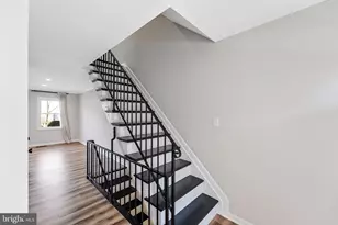 8309 Highcliffe Ct, Annandale, VA 22003 - Photo 6