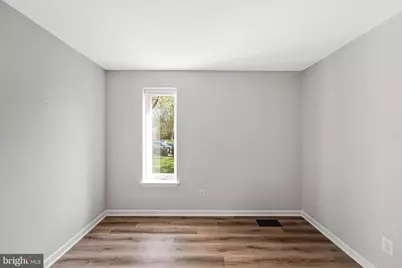 8309 Highcliffe Court, Annandale, VA 22003 - Photo 24