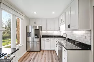 8309 Highcliffe Ct, Annandale, VA 22003 - Photo 8