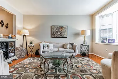 4926 Carriagepark Road, Fairfax, VA 22032 - Photo 2