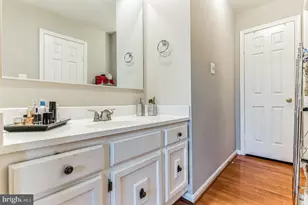 4926 Carriagepark Rd, Fairfax, VA 22032 - Photo 22