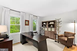 811 Follin Farm Ln, Great Falls, VA 22066 - Photo 28