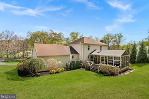 811 Follin Farm Ln, Great Falls, VA 22066 - Photo 18