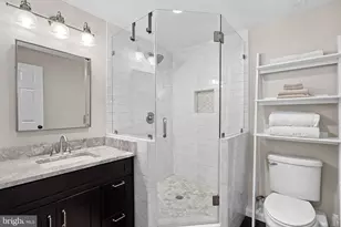 811 Follin Farm Ln, Great Falls, VA 22066 - Photo 34