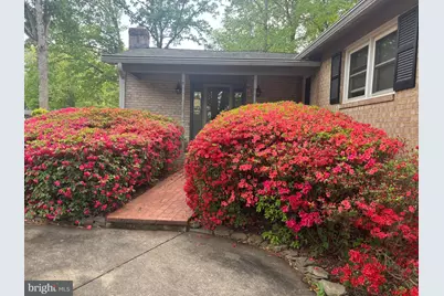 6604 Grey Fox Drive, Springfield, VA 22152 - Photo 4
