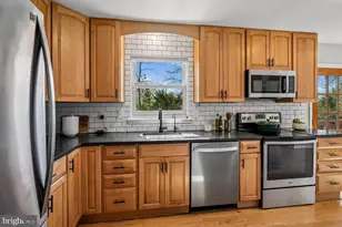 1407 Bayshire, Herndon, VA 20170 - Photo 8