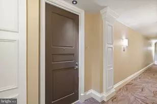 8220 Crestwood Heights Dr, McLean, VA 22102 - Photo 2