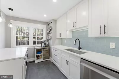 9118 Galbreth Court, Springfield, VA 22153 - Photo 10