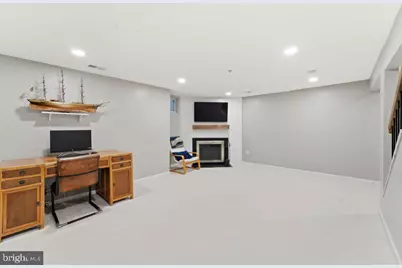 9118 Galbreth Court, Springfield, VA 22153 - Photo 32