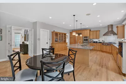 303 Talahi Road SE, Vienna, VA 22180 - Photo 12