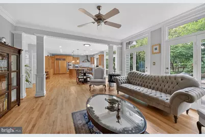 303 Talahi Road SE, Vienna, VA 22180 - Photo 6