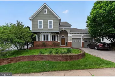 303 Talahi Road SE, Vienna, VA 22180 - Photo 1