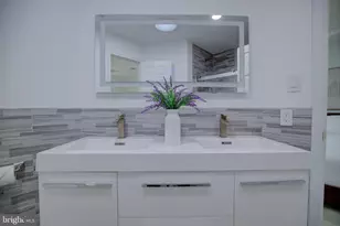 12628 Plow Ct, Fairfax, VA 22030 - Photo 36