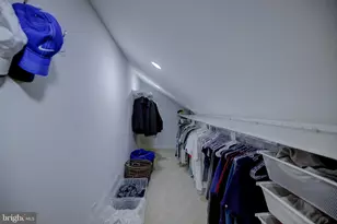 12628 Plow Ct, Fairfax, VA 22030 - Photo 32