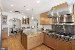 3008 Fairmont St, Falls Church, VA 22042 - Photo 8