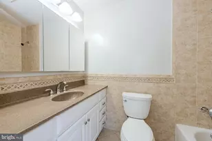 6526 Greenview Ln, Springfield, VA 22152 - Photo 32