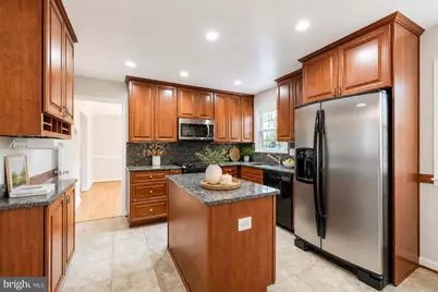 6526 Greenview Lane, Springfield, VA 22152 - Photo 8