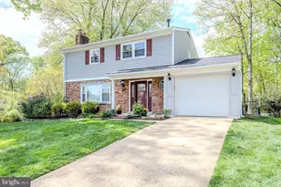 6526 Greenview Ln, Springfield, VA 22152 - Photo 4