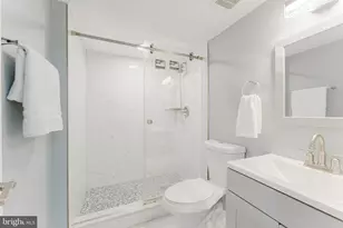 4403 Ossian Hall Ln, Annandale, VA 22003 - Photo 20