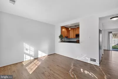 9594 Inverary Court, Lorton, VA 22079 - Photo 6