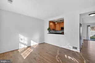 9594 Inverary Ct, Lorton, VA 22079 - Photo 6