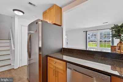 9594 Inverary Court, Lorton, VA 22079 - Photo 10