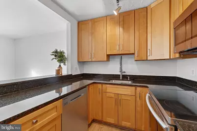9594 Inverary Court, Lorton, VA 22079 - Photo 8