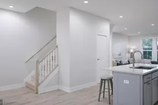 1 Aviation Pl, Herndon, VA 20171 - Photo 20