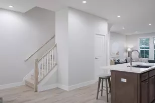 1 Aviation Pl, Herndon, VA 20171 - Photo 32