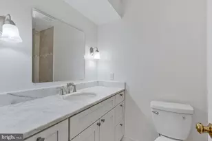 309 Center St N, Vienna, VA 22180 - Photo 32