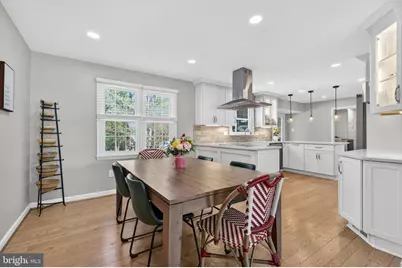 11922 Holly Spring Drive, Great Falls, VA 22066 - Photo 10