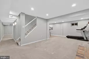 11922 Holly Spring Dr, Great Falls, VA 22066 - Photo 34