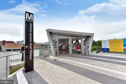 11922 Holly Spring Drive, Great Falls, VA 22066 - Photo 76