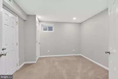 11922 Holly Spring Drive, Great Falls, VA 22066 - Photo 40