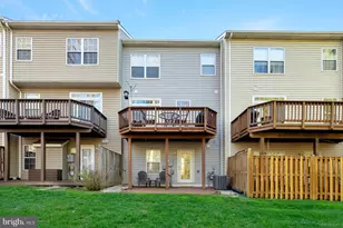 4112 Flower Box Ct, Fairfax, VA 22030 - Photo 2