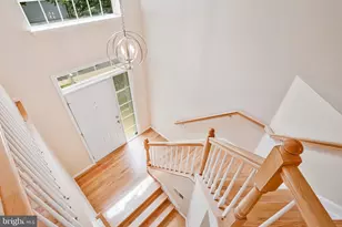 4112 Flower Box Ct, Fairfax, VA 22030 - Photo 2